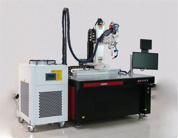 Sistem continuu de sudare cu laser