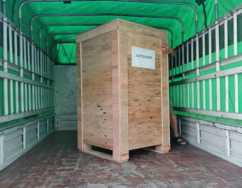 Large laser equipment shipment Large laser equipment shipment